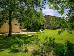 Maisons de vacances Tranquil Home in Saint Martin de Gurson nearby Saint Emilion s vineyard : photos des chambres