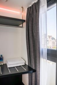 Canal Cube room in THIS HO(S)TEL