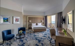 Deluxe Room with Garden View room in Rixos Bab Al Bahr - All Inclusive
