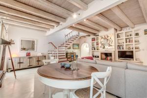 Corfu House of Art Suite - Anemomylos