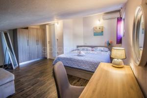 Rooftop Penthouse - Private Hottub & Duplex Whirlpool