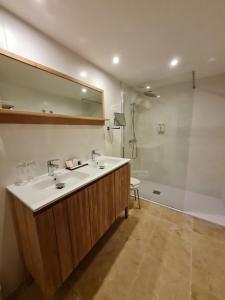 Hotels Hotel Les Prateaux : photos des chambres