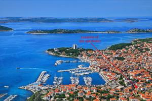 Best location in Vodice comfortable apartment No1