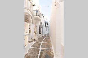 Traditional Myconian Studio in the heart of Chora