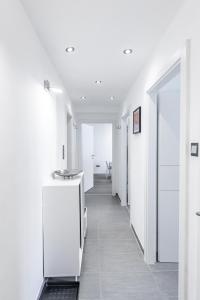 BRIGHT + CENTRAL near Belvedere by JR City Apartments