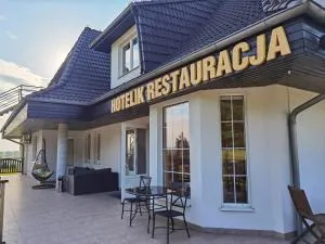 Hotelik Dworek Legnickie Pole 4km od Legnicy - 亚沃尔