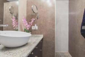 Apartment-3Bed-2Bath-CityCentre-NearBeach