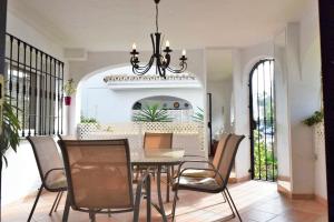 Ático duplex en Los Naranjos, Marbella