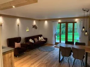 Neurenovierte Ferienwohnung Franzl - Otterfing