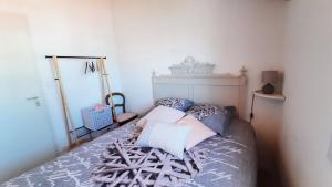 Maisons de vacances Charmante maison de ville avec jardin - 2 chambres - 5 pers : photos des chambres