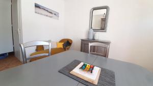 Maisons de vacances Charmante maison de ville avec jardin - 2 chambres - 5 pers : photos des chambres