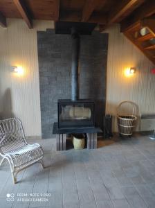 Maisons de vacances maison foret d'Aubrac , au coeur de la nature : photos des chambres