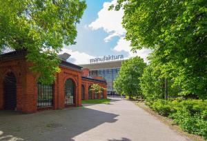 Lodz4rent - Premium Apartments 9,8 - MANUFAKTURA - Garaż - Wakacje 2025