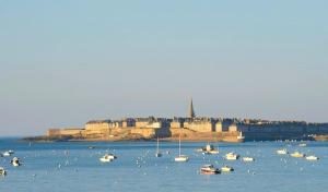 Hotels Ermitage - Mont-Saint-Michel : photos des chambres