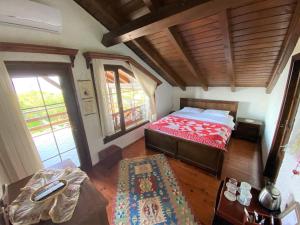 Deluxe Double Room with Balcony and Sea View room in rif sapanca