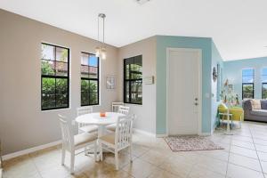 Beachy condo in Artesia with pool, gym and pickleball