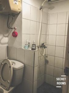 The Jarrdin Apartement by Secret Rooms