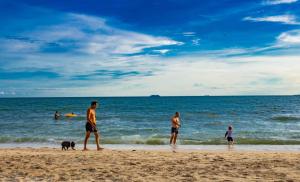 AnB poolvilla 2BR with private beach in pratamnak