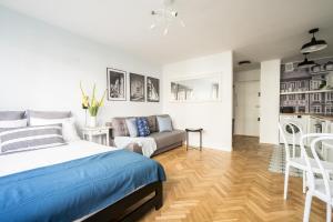 New Studio in Fancy Neighborhood