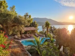 Villa Nautique - Waterfront - Évyiros