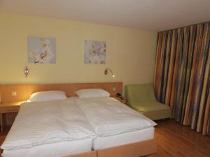 Double Room with Mountain View room in Das Hotel Sherlock Holmes