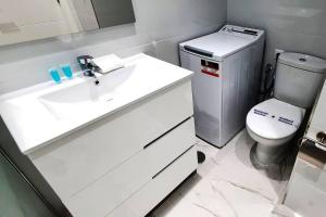 SKOL 521. Fantastic Studio on the Beachfront for Holiday Rental.