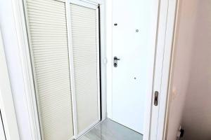 SKOL 521. Fantastic Studio on the Beachfront for Holiday Rental.