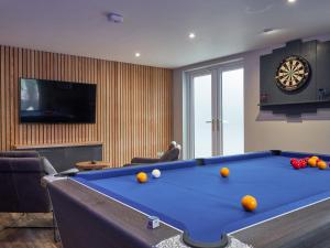 Upper Sheriffs Place