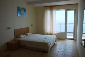 Coral Beach Apartment