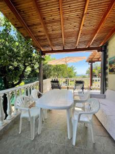 Casa Lia-Beach Front Villa Halkidiki Greece