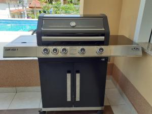 Apartment Hana with a private Pool