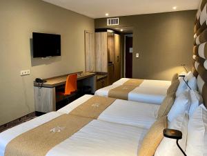 XO Hotels Blue Tower