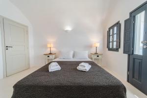 Nostos Apartments Santorini Greece