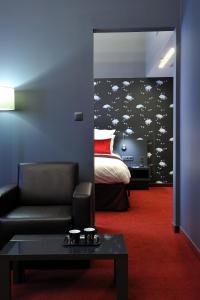 Junior Queen Suite room in Hotel Nemzeti Budapest - MGallery