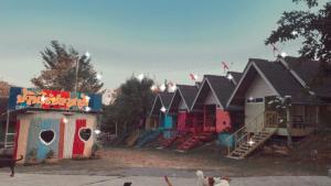 Baan Rai Pray Rung Kaeng Krachan