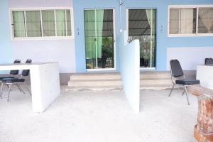 Baan Rai Pray Rung Kaeng Krachan