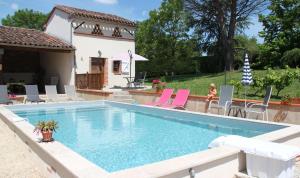 Maisons d'hotes Le Pigeonnier de Lacalm GITE : photos des chambres