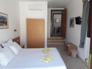 PHILIPPOS STUDIOS APT