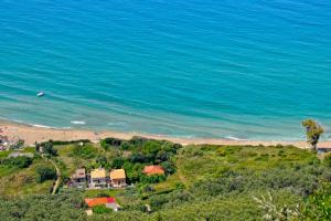 Holiday House Angelos C on Agios Gordios Beach