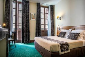 Double Room room in Hôtel Héliot