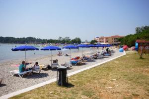 Apartment in Medulin with sea view, terrace, air conditioning, Wi-Fi (4635-3)