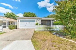 Sunny Home in The Villages with Lanai and Pool Access! - Summerfield