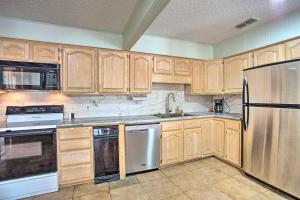 Possum Kingdom Lakefront Home with Patio and Dock!