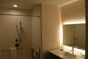 King Room - Mobility Access/Non-Smoking room in Holiday Inn - NW Houston Beltway 8 an IHG Hotel