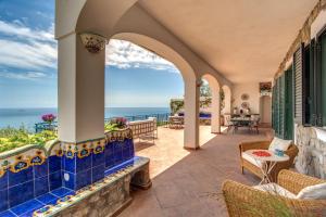 VILLAPOSITANO Tre Archi