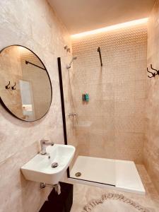 Altamirano SUITE by Atico73