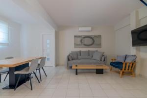 Foothills Blue Villa