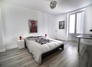 Maisons de vacances Grande maison centre ville THOUARS : photos des chambres