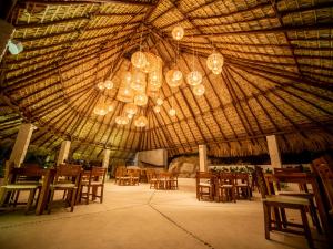 Hotel Marina Resort & Beach Club