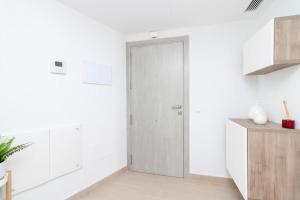 Las Encinas at Puerto Marina